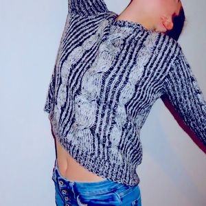 Forever 21 sweater. Size large fits small and medium best.